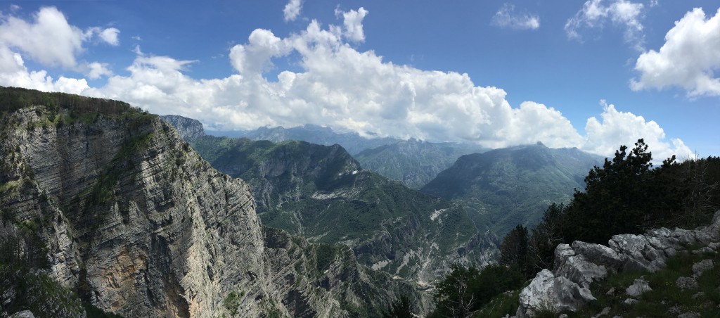 Zadivljujući pogled sa Grla sokolovog
